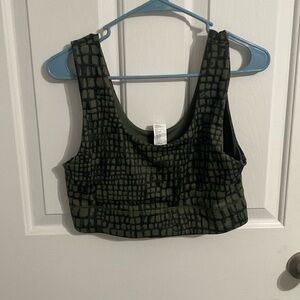 size L fabletics sports bra/ workout bra